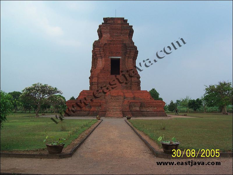 Brahu Temple - The Great Temple Of Mojopahit Kingdom
