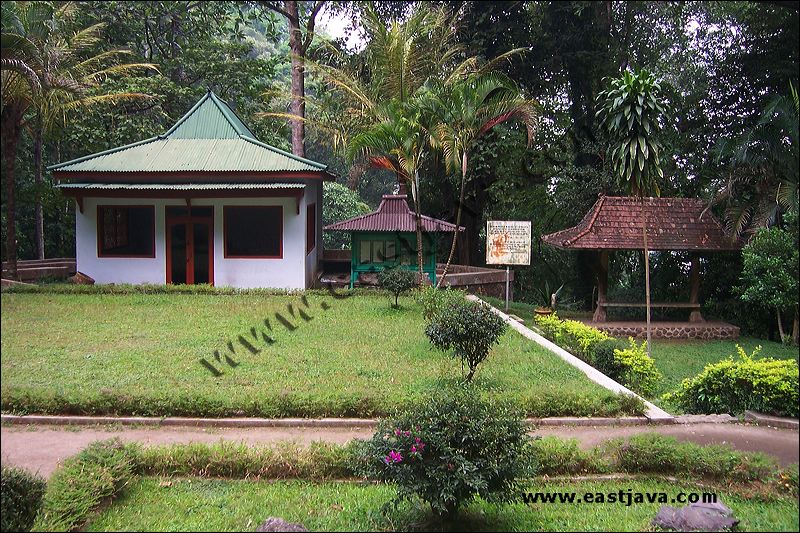 Jolotundo Temple - Inheritance Of King Airlangga - Majapahit Site