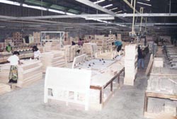 assembling.jpg (15793 bytes)