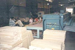 laminating.jpg (13729 bytes)