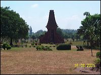 Bajang Ratu temple
