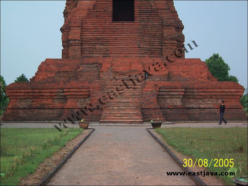 Brahu Temple - The Great Temple Of Mojopahit Kingdom