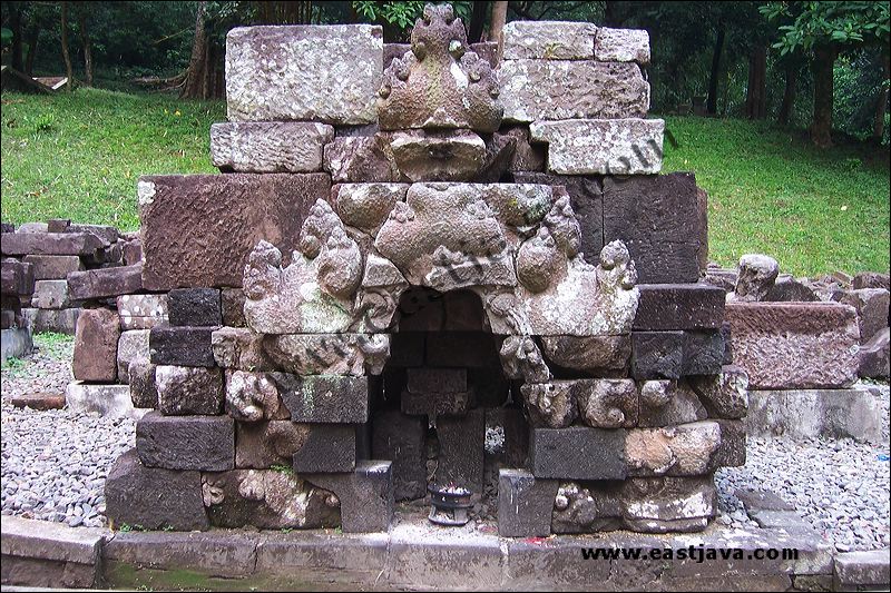 Jolotundo Temple - Inheritance Of King Airlangga - Majapahit Site