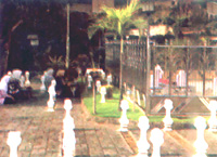 pilgrims at Sunan Ampel's tomb