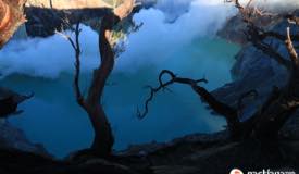 ../images/link/ijen-crater-gallery.jpg