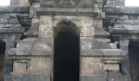 ../images/gallery/singosari-temple/singosari_temple_09.jpg