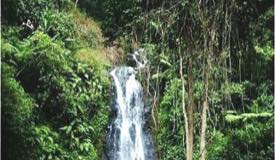 ../images/gallery/watu_lumbung/Air_Terjun_Watu_Lumbung_1.jpg