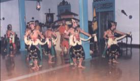 galleries/traditional-art/preview/ganbu_dance_02.jpg