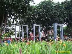 images/gallery/bungkul_park/bungkul-park-surabaya-05.jpg