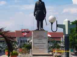 images/gallery/soedirman_monument/soedirman-monument-04.jpg