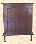 cabinet126.jpg (14794 bytes)