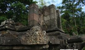 ../images/gallery/songgoriti/songgoriti_temple_07.jpg