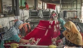 images/gallery/handicraft/batik/batik-sidomukti-magetan-2.jpg