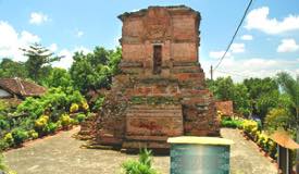 images/gallery/ngetos_temple/Candi_Ngetos_2.jpg