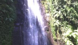 ../images/gallery/watu_lumbung/Air_Terjun_Watu_Lumbung_2.jpg