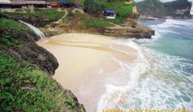 images/gallery/banyu-tibo/banyu-tibo-beach-donorejo-pacitan-east-java-1.jpg