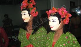 ../images/gallery/topeng/wayang_topeng_02.jpg