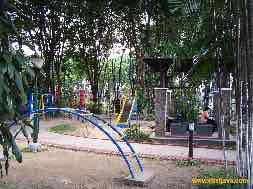 images/gallery/bungkul_park/bungkul-park-surabaya-08.jpg