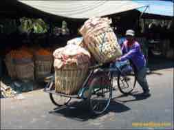 images/gallery/peneleh_fruit_market/peneleh-fruit-market-08.jpg